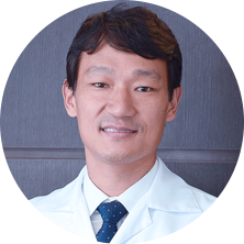 Ortopedista Especialista em Joelho, Dr. Junichiro Sado